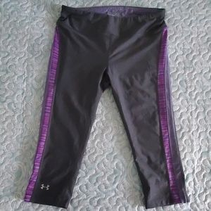 Under armour heat gear capri workout pants
